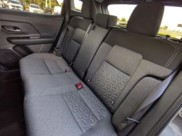 Nissan Kicks SV FWD 2026