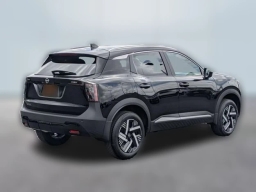 Nissan Kicks SV FWD 2026