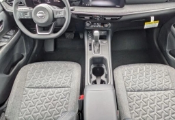 Nissan Kicks SV FWD 2026
