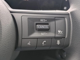 Nissan Kicks SV FWD 2026