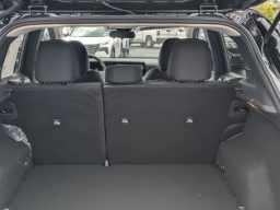 Nissan Kicks SV FWD 2026