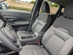 Nissan Kicks SV FWD 2026