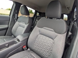 Nissan Kicks SV FWD 2026