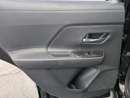 Nissan Kicks SV FWD 2026