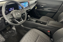 Nissan Kicks SV FWD 2026