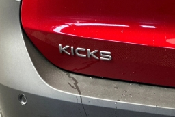 Nissan Kicks SV FWD 2026