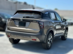 Nissan Kicks SV FWD 2026