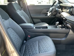 Nissan Kicks SV FWD 2026