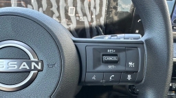 Nissan Kicks SV FWD 2026