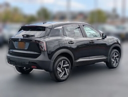 Nissan Kicks SV FWD 2026