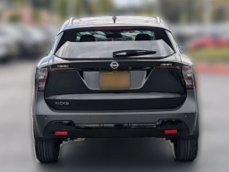 Nissan Kicks SV FWD 2026