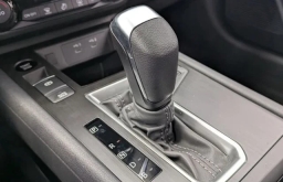 Nissan Kicks SV FWD 2026