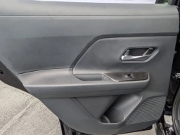 Nissan Kicks SV FWD 2026
