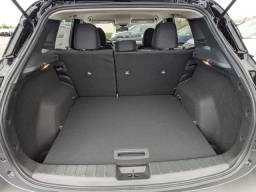 Nissan Kicks SV FWD 2026
