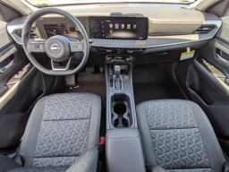 Nissan Kicks SV FWD 2026