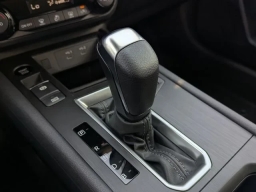 Nissan Kicks SV FWD 2026