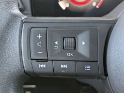 Nissan Kicks SV FWD 2026