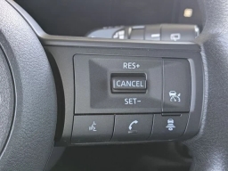 Nissan Kicks SV FWD 2026