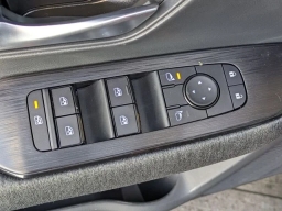 Nissan Kicks SV FWD 2026
