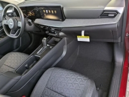 Nissan Kicks SV FWD 2026