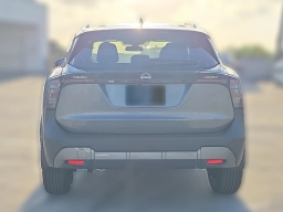 Nissan Kicks SV FWD 2026