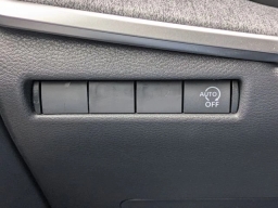 Nissan Kicks SV FWD 2026