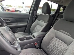 Nissan Kicks SV FWD 2026