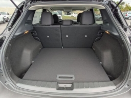 Nissan Kicks SV FWD 2026