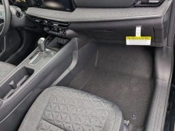Nissan Kicks SV FWD 2026