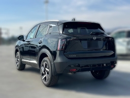 Nissan Kicks SV FWD 2026