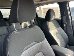 Nissan Kicks SV FWD 2026