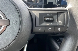Nissan Kicks SV FWD 2026