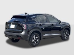 Nissan Kicks SV FWD 2026