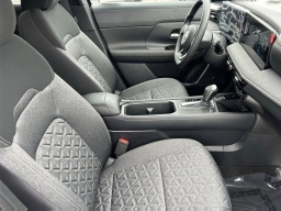 Nissan Kicks SV FWD 2026