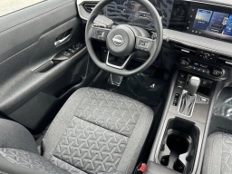 Nissan Kicks SV FWD 2026