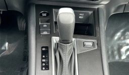 Nissan Kicks SV FWD 2026