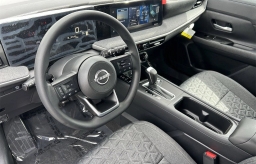 Nissan Kicks SV FWD 2026