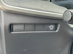 Nissan Kicks SV FWD 2026