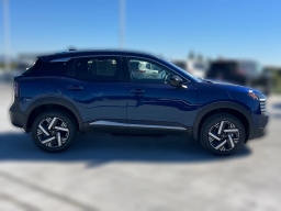 Nissan Kicks SV FWD 2026