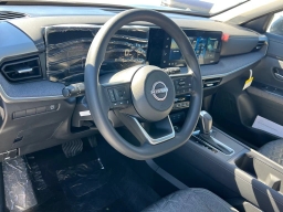 Nissan Kicks SV FWD 2026