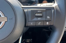 Nissan Kicks SV FWD 2026