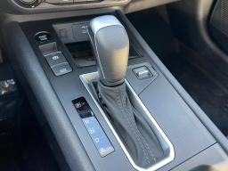 Nissan Kicks SV FWD 2026