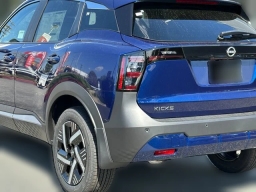 Nissan Kicks SV FWD 2026
