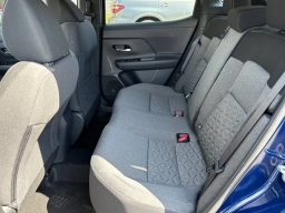 Nissan Kicks SV FWD 2026