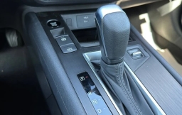 Nissan Kicks SV FWD 2026
