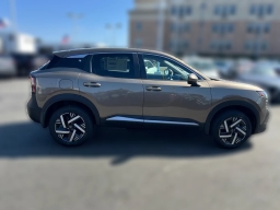 Nissan Kicks SV FWD 2026