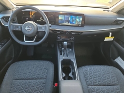 Nissan Kicks SV FWD 2026
