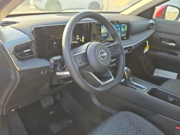 Nissan Kicks SV FWD 2026