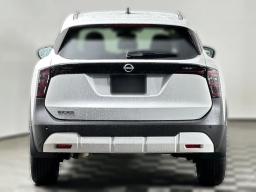 Nissan Kicks SV FWD 2026