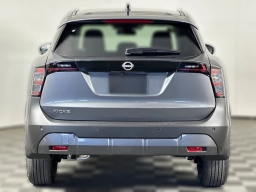 Nissan Kicks SV FWD 2026